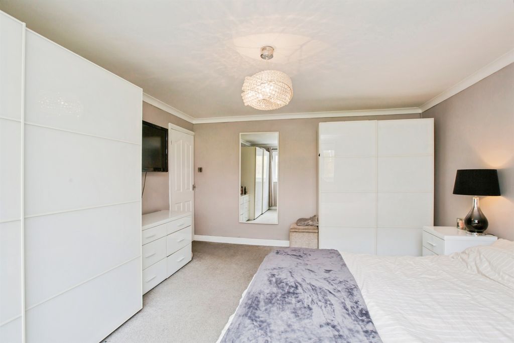 Additional image 11 of 5 bed detached house for saleWillowfield Crescent, Halifax HX2