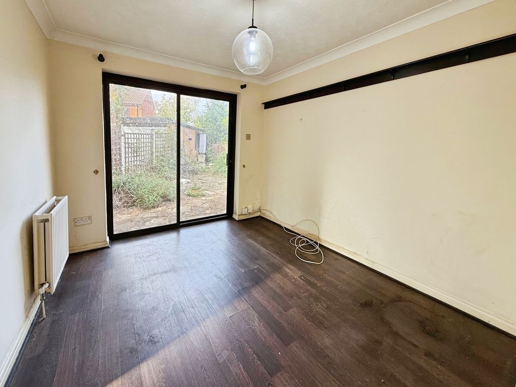 Property photo 3 of 14 Dining Room
