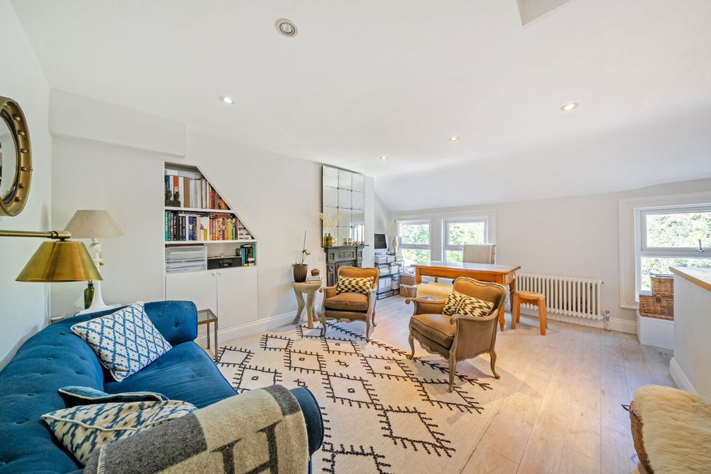 Property photo 1 of 7 1450577-17-69F20F...