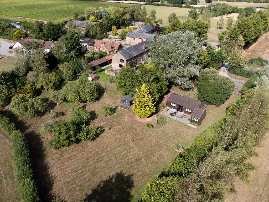 Property photo 3 of 32 Little Treddow-58