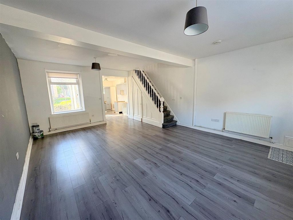 Property photo 1 of 23 Lounge / Diner