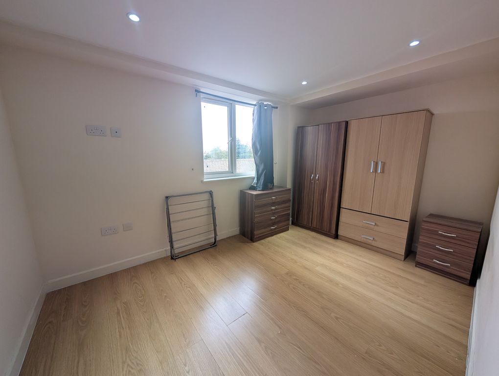 Property photo 2 of 4