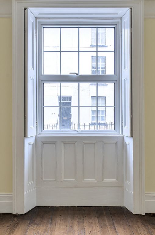 Property photo 3 of 11 Window