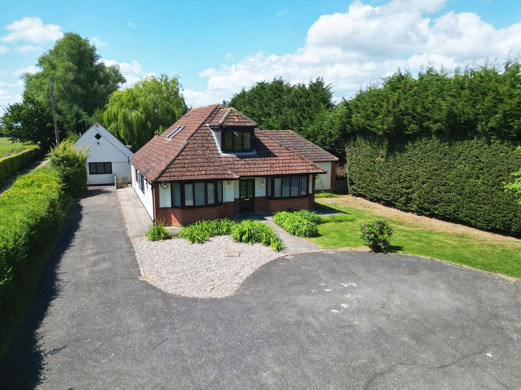 Property photo 1 of 31