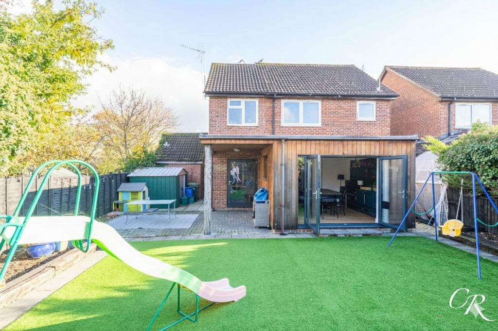 Property photo 1 of 17