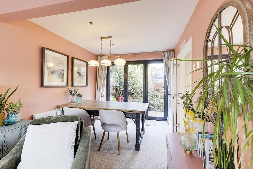 Property photo 3 of 29 1157.Jpg