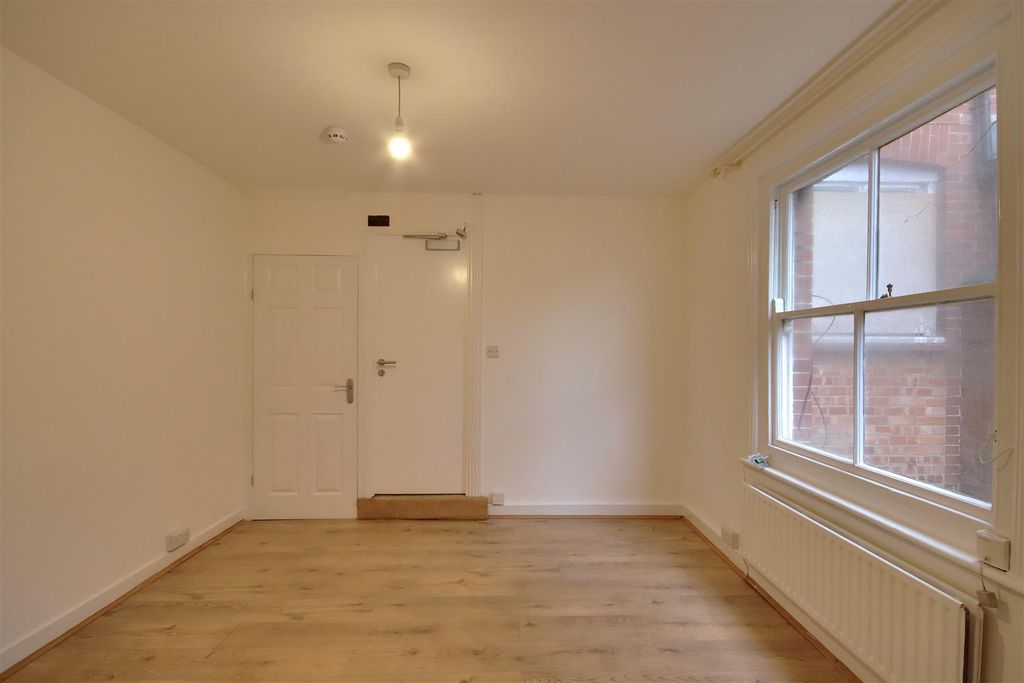 Property photo 2 of 7 Img_3875-Img_3877.Jpg