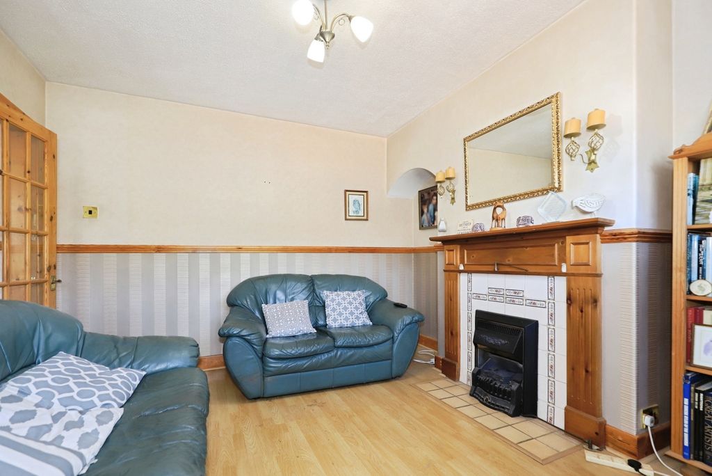Property photo 3 of 20 Pbox-Img.Jpg