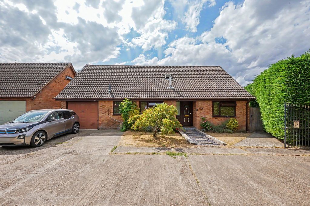 Property photo 1 of 29