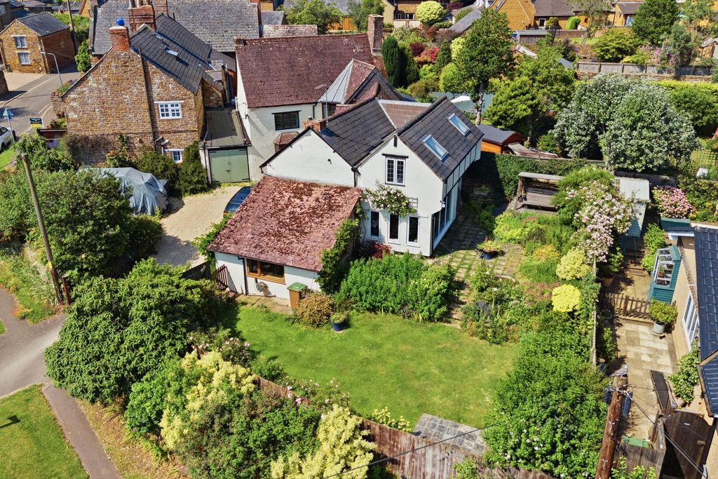 Property photo 2 of 46 Rear Garden