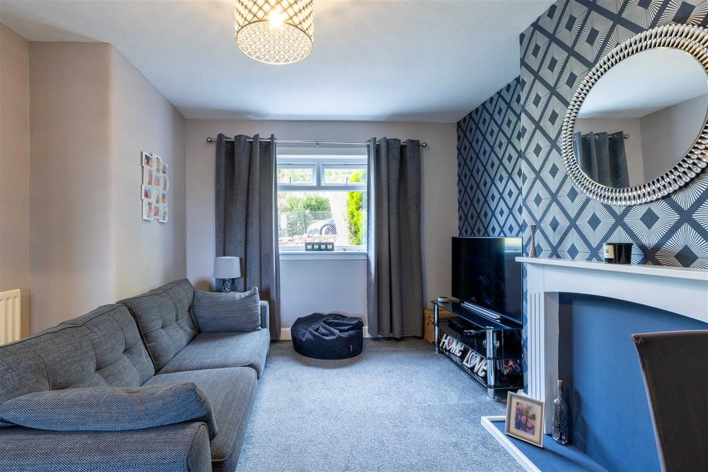 Property photo 2 of 21 60, Glengarry Road Perth-24.Jpg