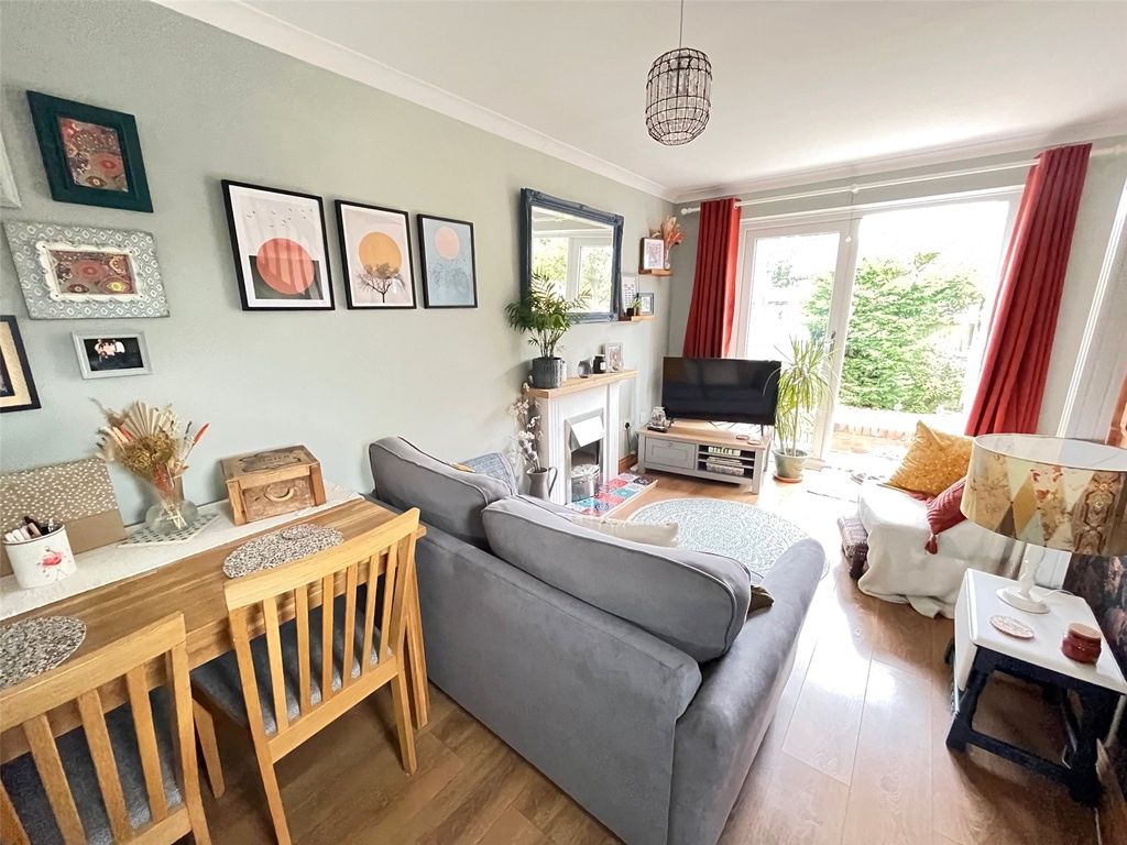 Property photo 2 of 16 Picture No. 10