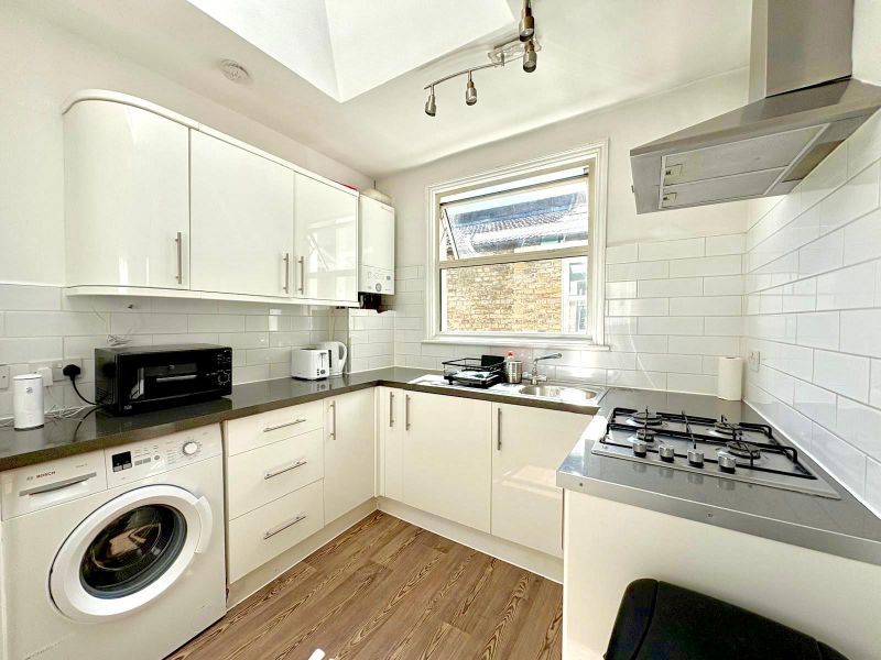 Property photo 3 of 4