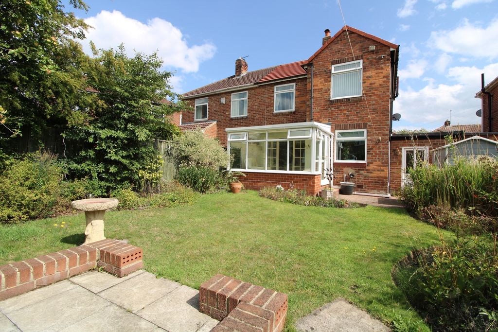 Property photo 2 of 15 B.G1