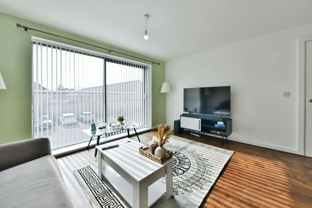 Property photo 2 of 15