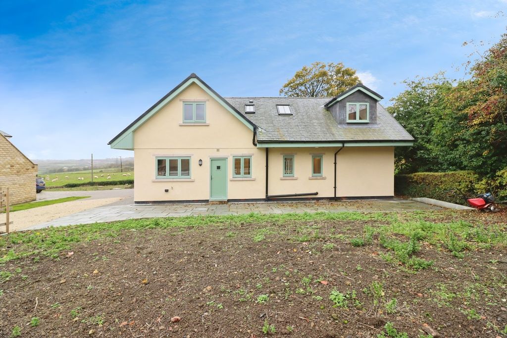 Property photo 1 of 25