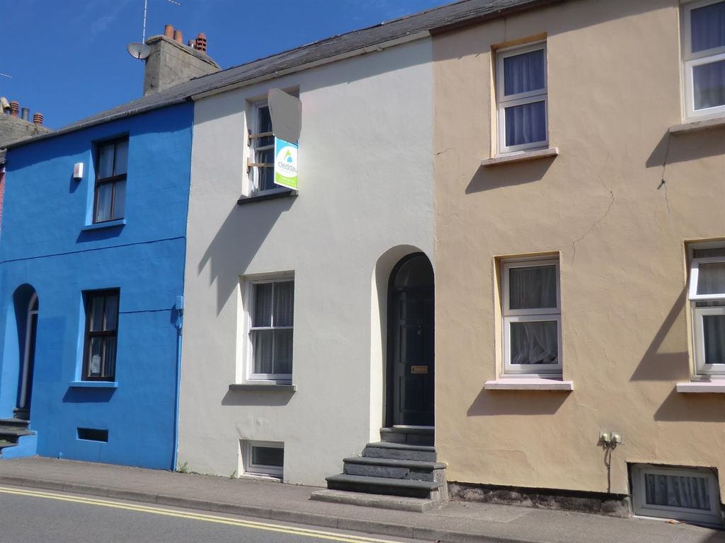 Property photo 1 of 12