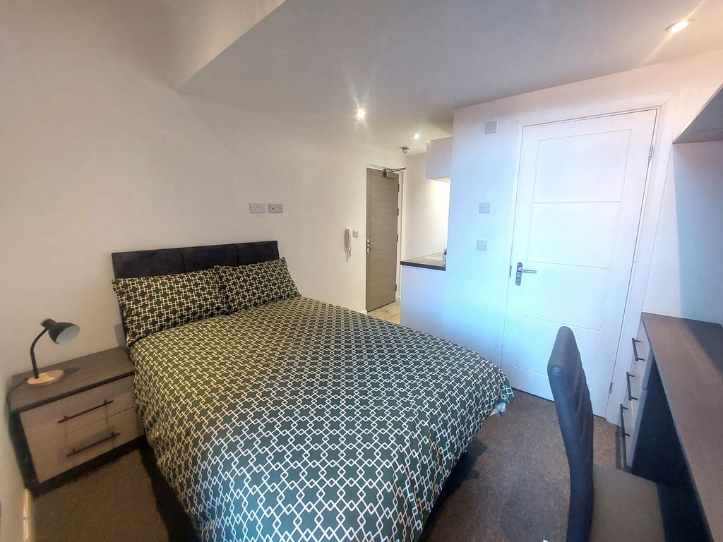 Property photo 2 of 4