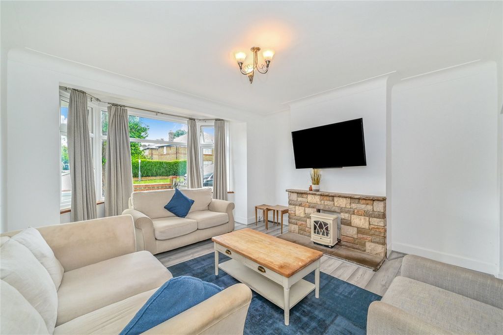 Property photo 1 of 18 Picture No. 02