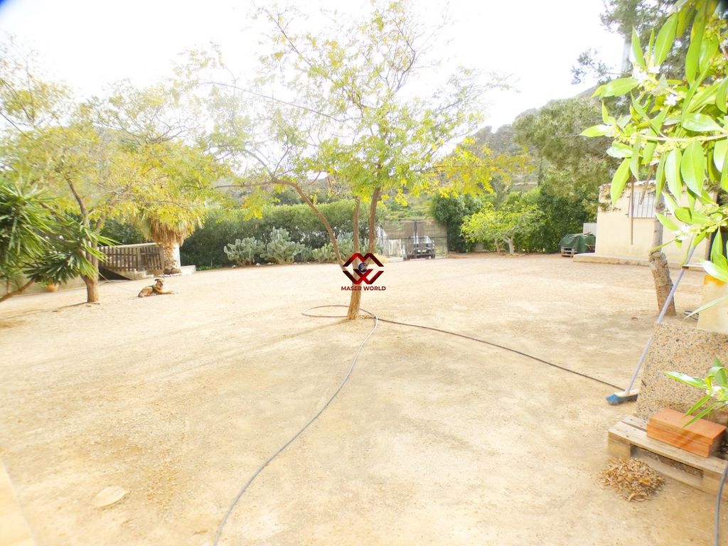 Property photo 3 of 41