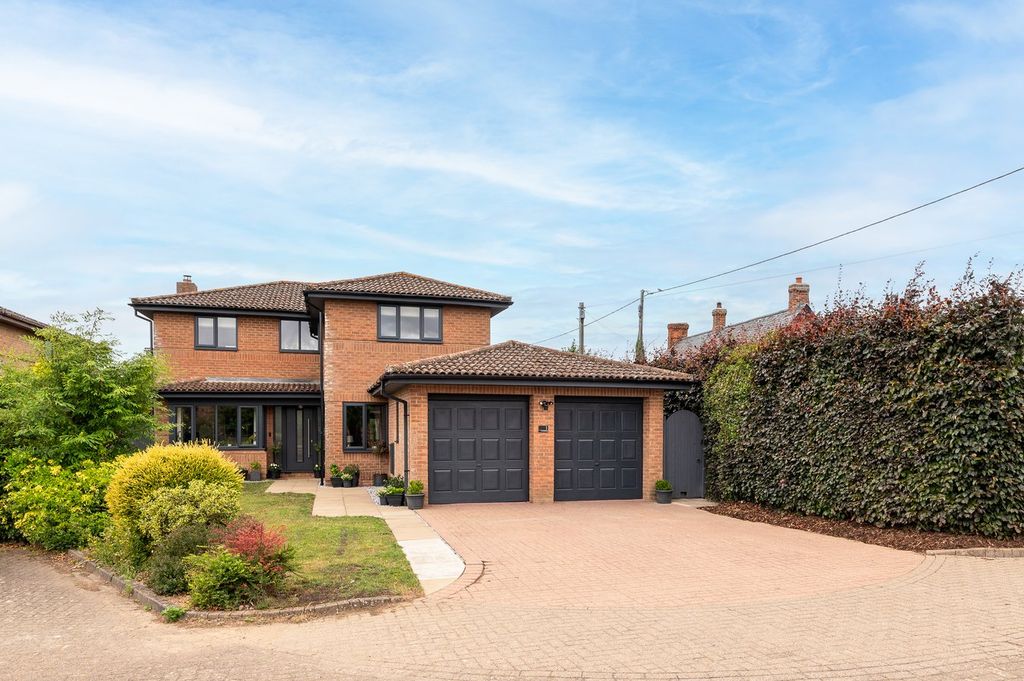 Property photo 1 of 33