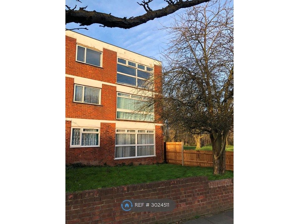 Property photo 1 of 9 View Of Block Which Is Next To Park
