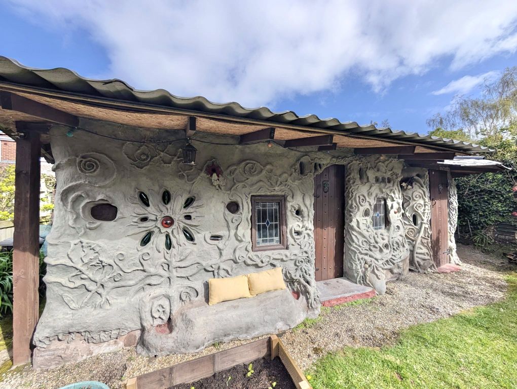 Property photo 2 of 27 Picture No. 58