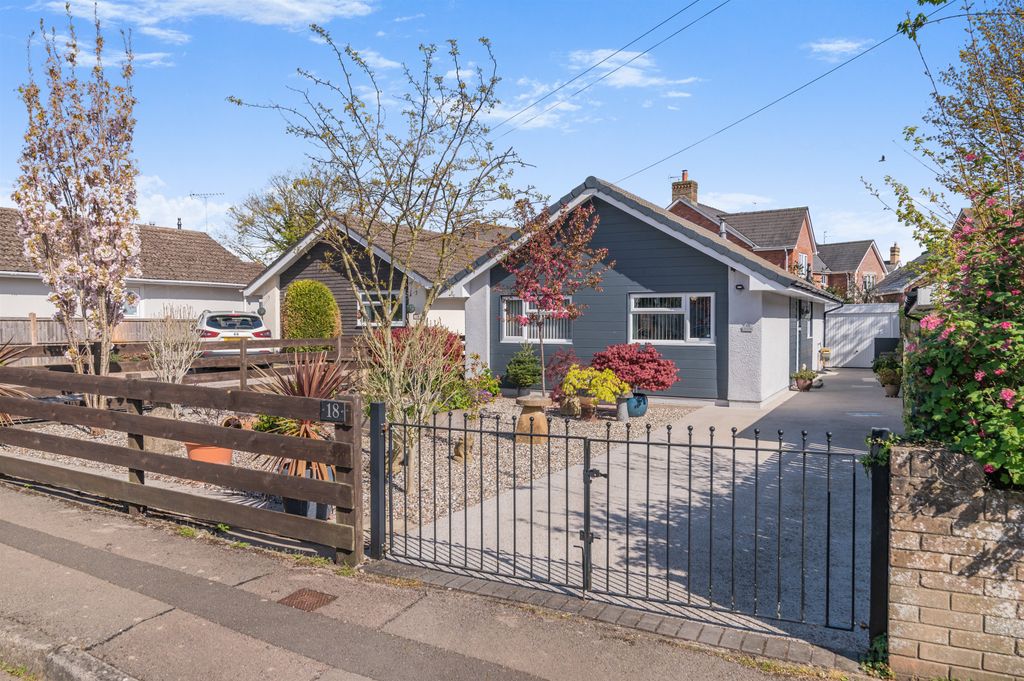 Property photo 1 of 22