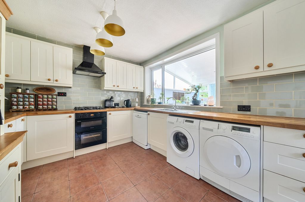 Property photo 3 of 20 1464571-21-6A0F31...