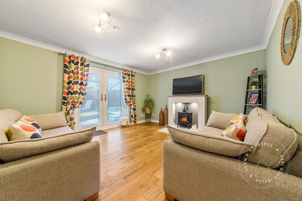 Property photo 2 of 36 Fford-Y-Barcer-21.Jpg