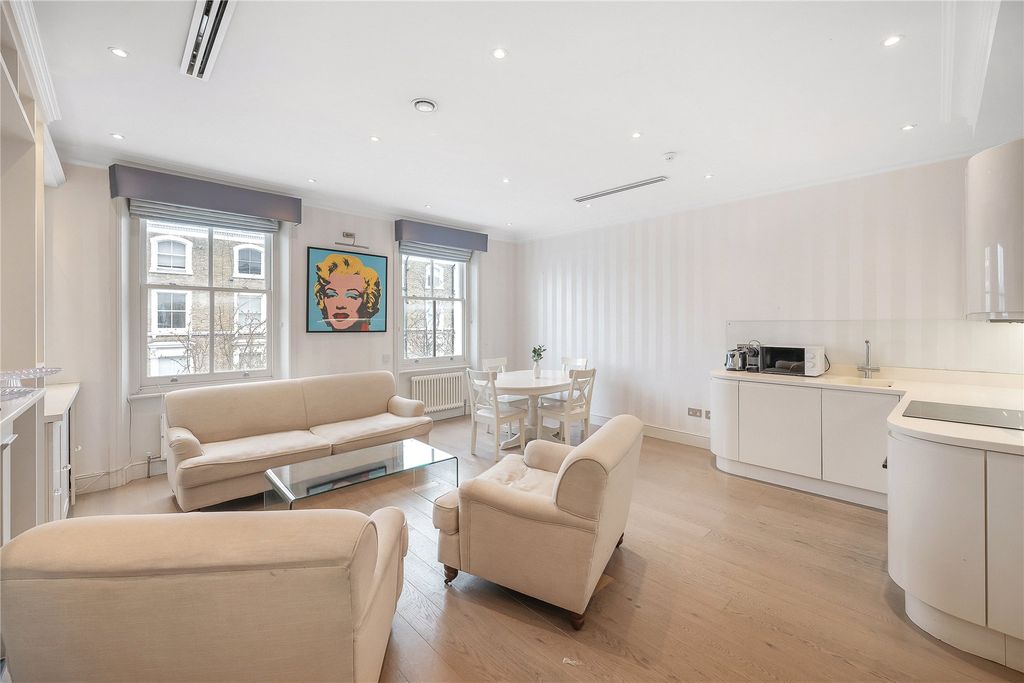 Property photo 2 of 12 Picture No. 02