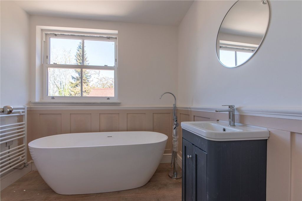 Additional image 24 of 6 bed detached house for saleOak Tree Drive, Newtown, Newbury, Hampshire RG20