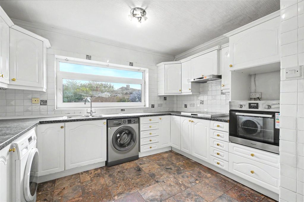 Property photo 2 of 13 Kitchen_1.Jpeg
