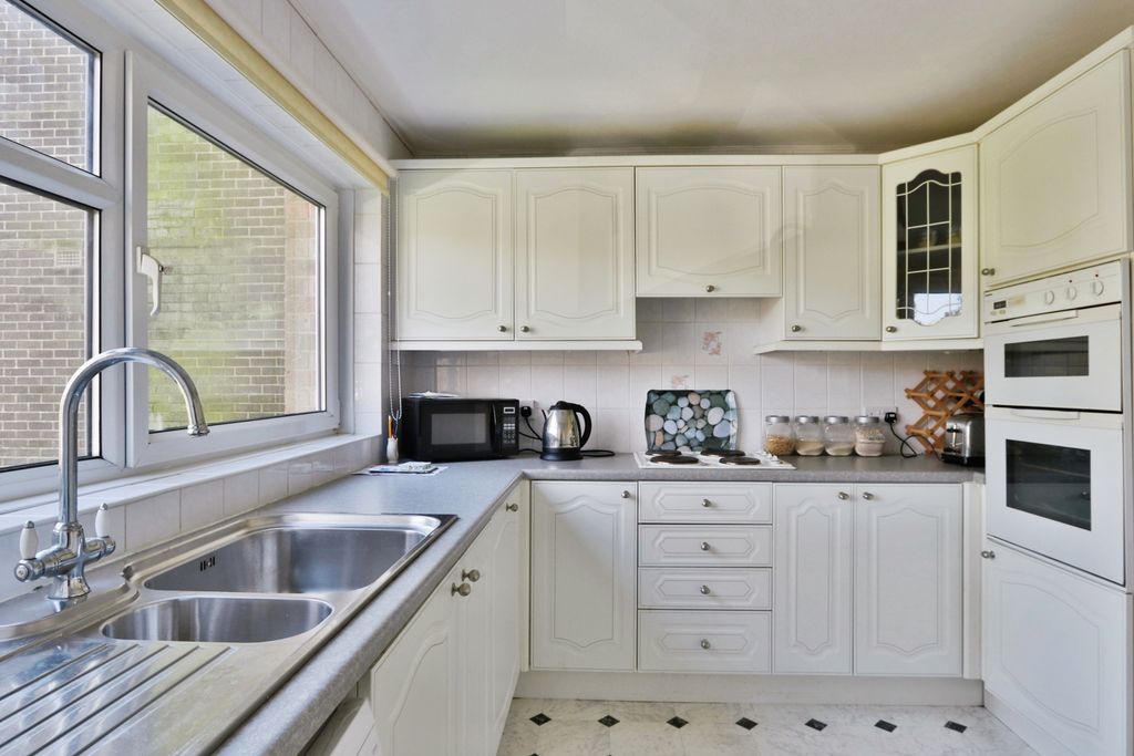 Property photo 3 of 16 Photography