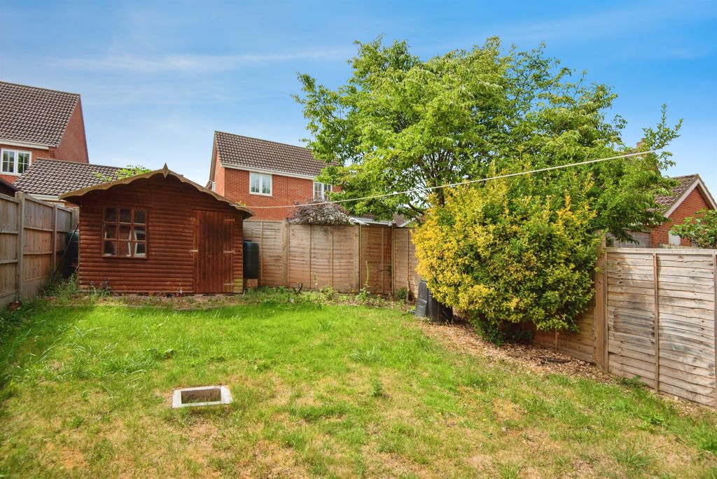 Property photo 2 of 17