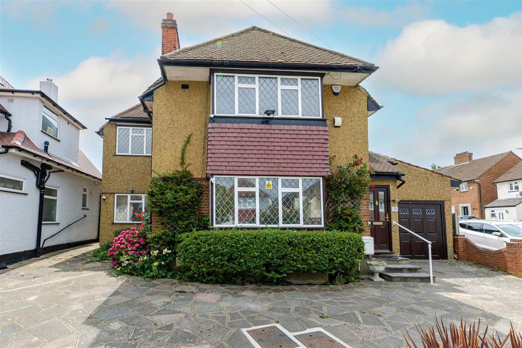 Property photo 1 of 30