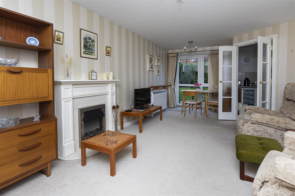 Property photo 2 of 22