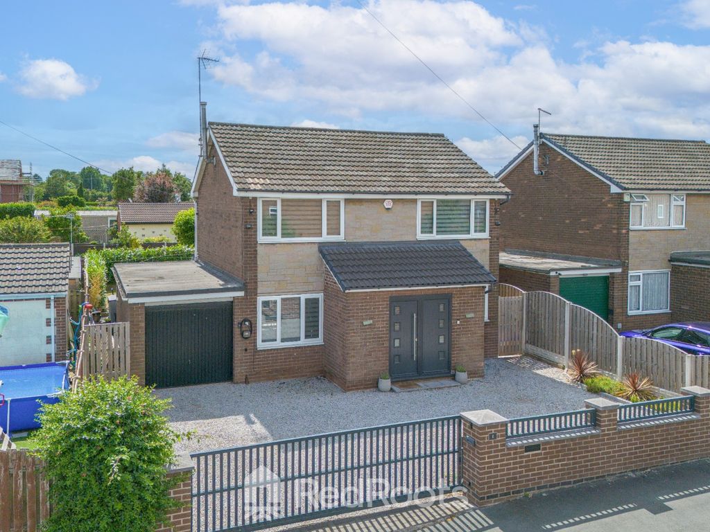 Property photo 1 of 32 4163960