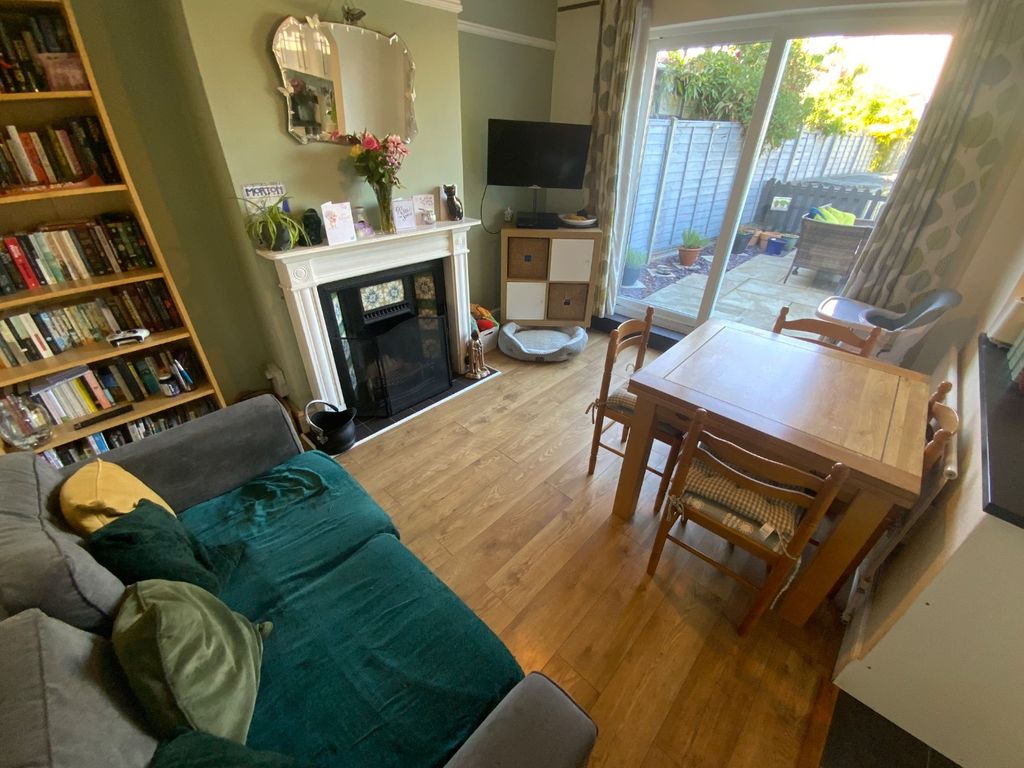 Property photo 3 of 14 4184952