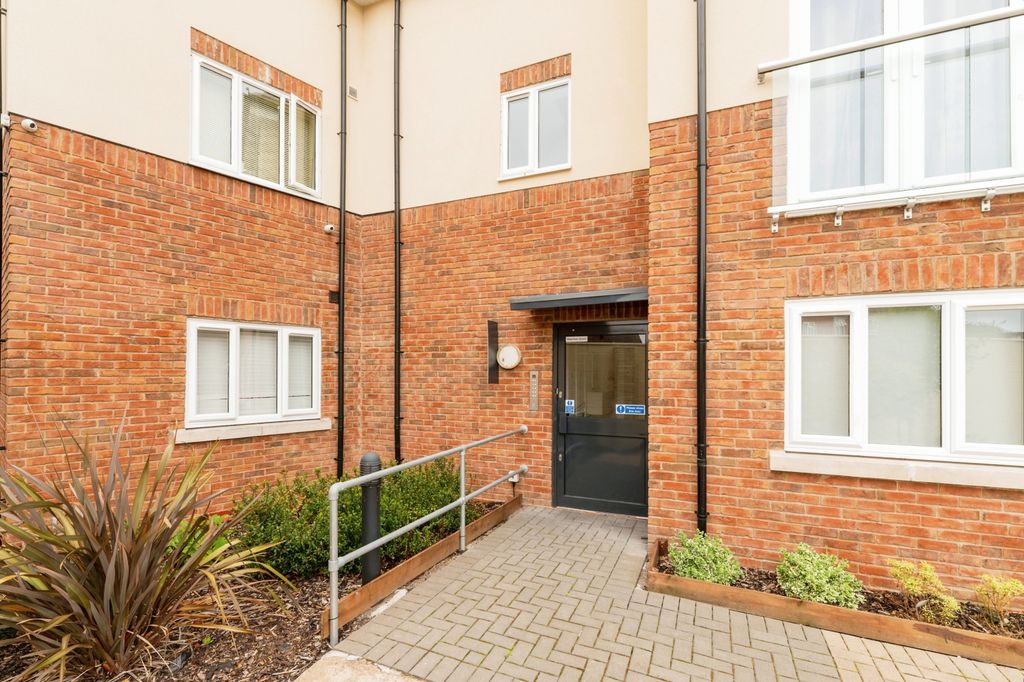 Property photo 2 of 16 2