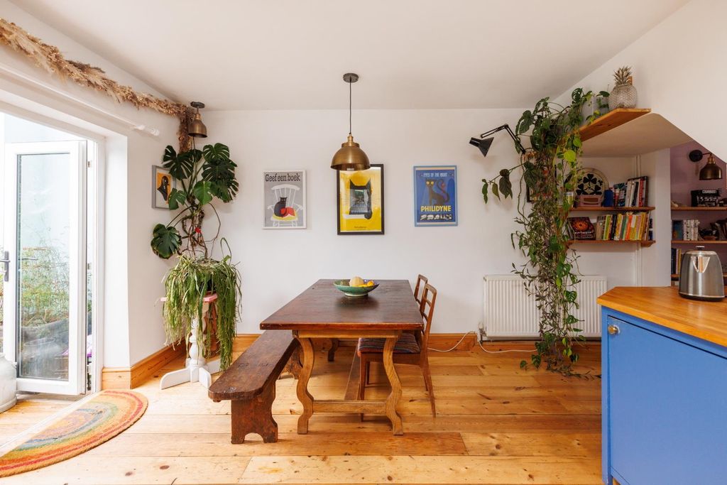 Property photo 1 of 29 5 Wood Street-7.Jpg