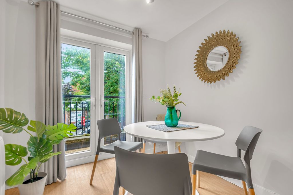 Property photo 2 of 9 Property Photo