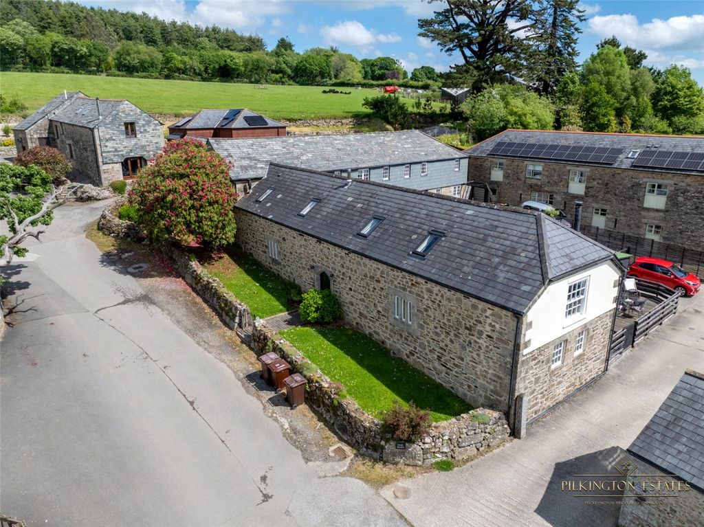 Property photo 2 of 28 4273051