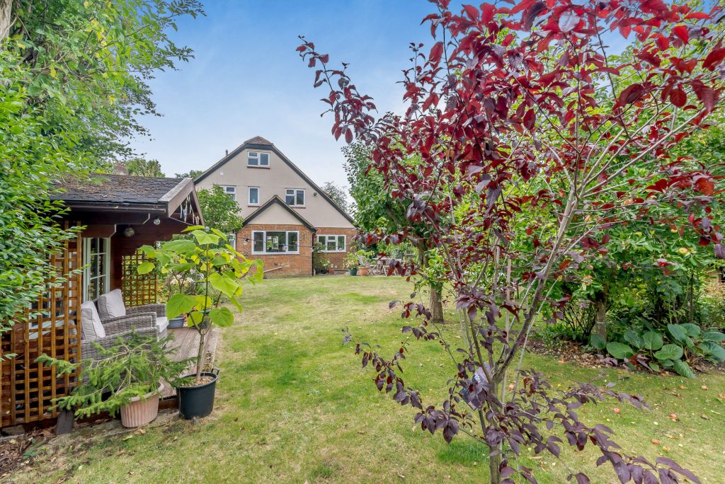 Property photo 2 of 13