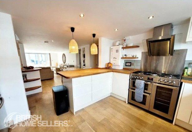 Property photo 2 of 11 Picture No. 04