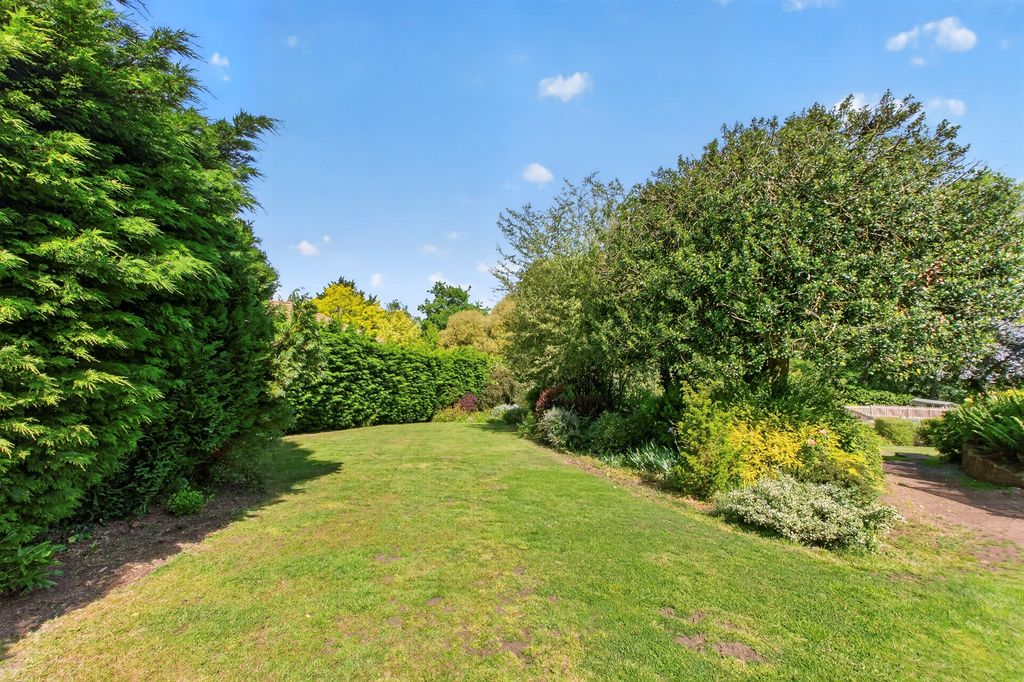 Property photo 3 of 26