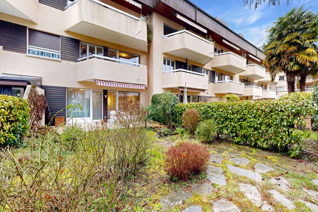 Property photo 2 of 12