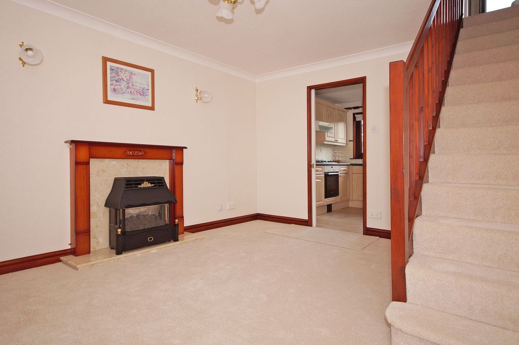 Property photo 3 of 12
