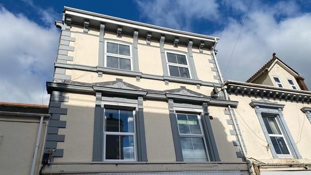 Property photo 1 of 8 Front