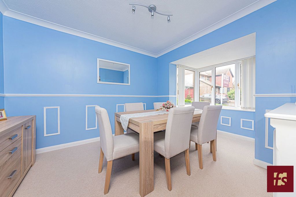 Additional image 9 of 4 bed detached house for saleChaucer Road, Crowthorne, Berkshire RG45